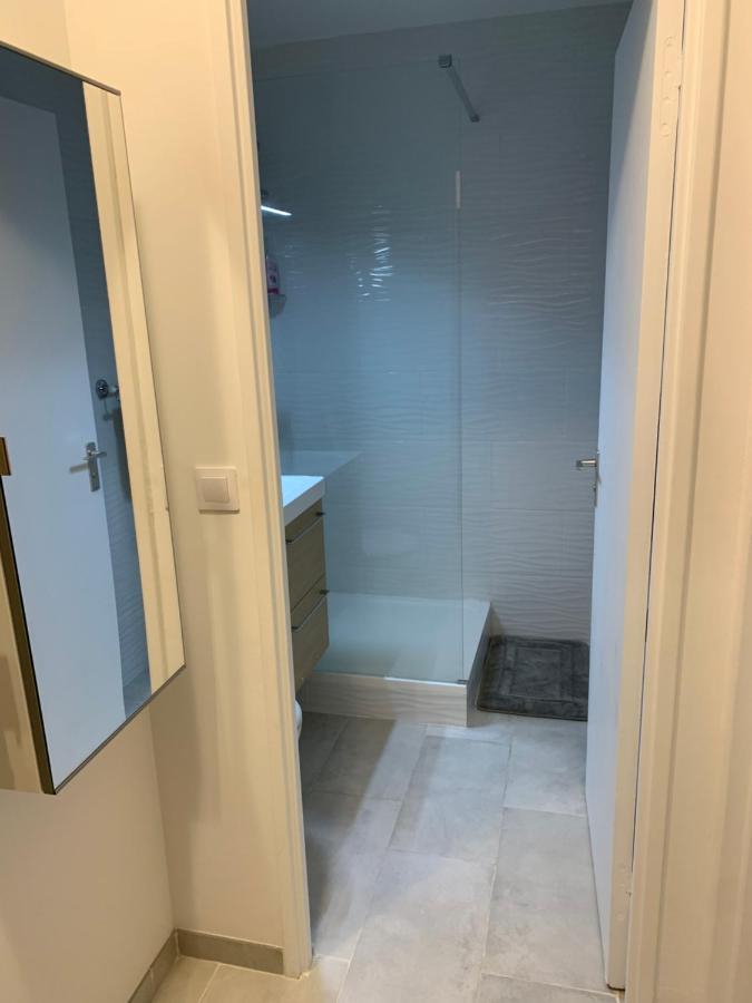 Lovely Studio Saint Jean Cachan, 20 Minutes From Luxembourg Gardens On Rer B And 350 M From Bagneux Rer B Lägenhet Exteriör bild
